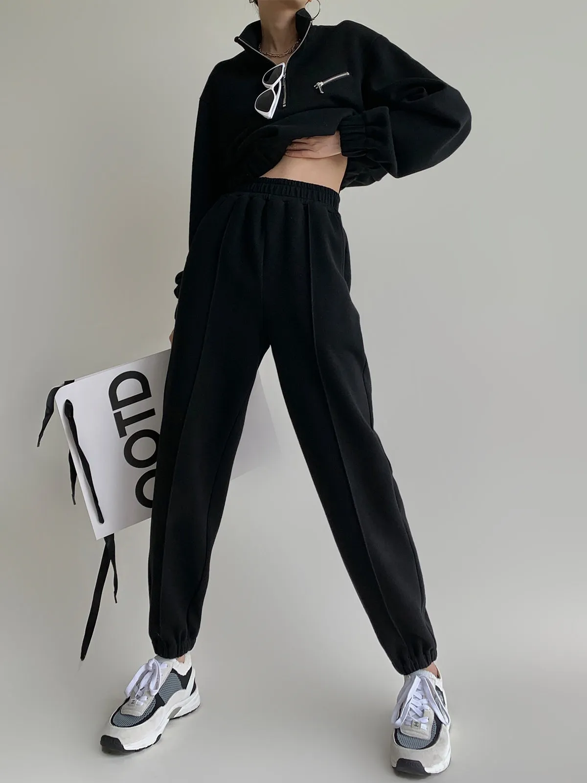 Cropped  Pullover Zip Sweatshirt - Black