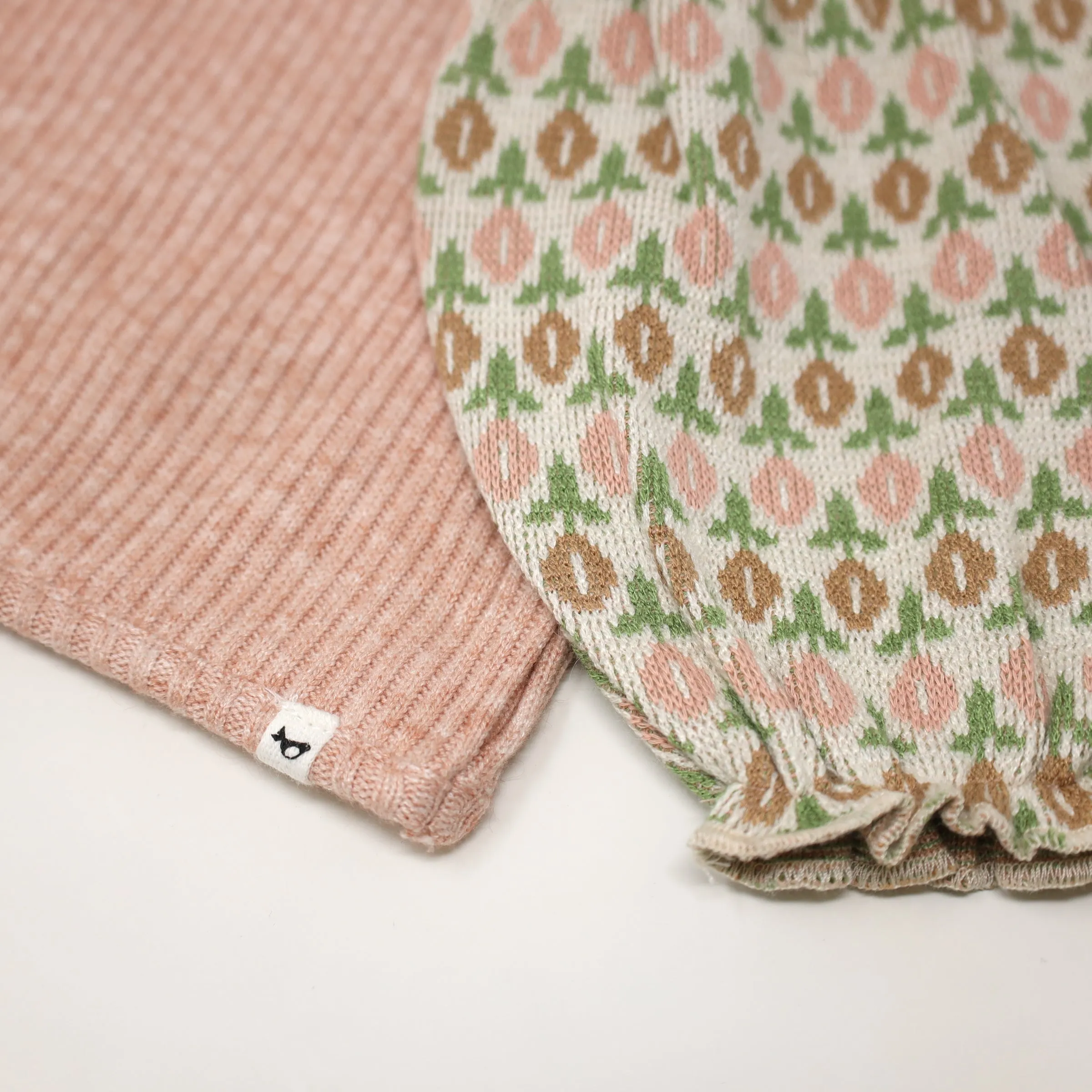 oh baby! Nellie Sweaterknit Blouse - Tulip Print Puff Sleeves - Warm Pink