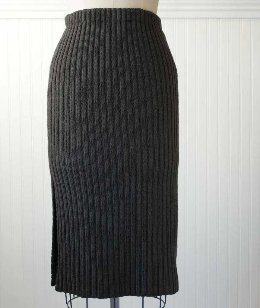 Ribbed Pencil Skirt Using Brooklyn Tweed Arbor