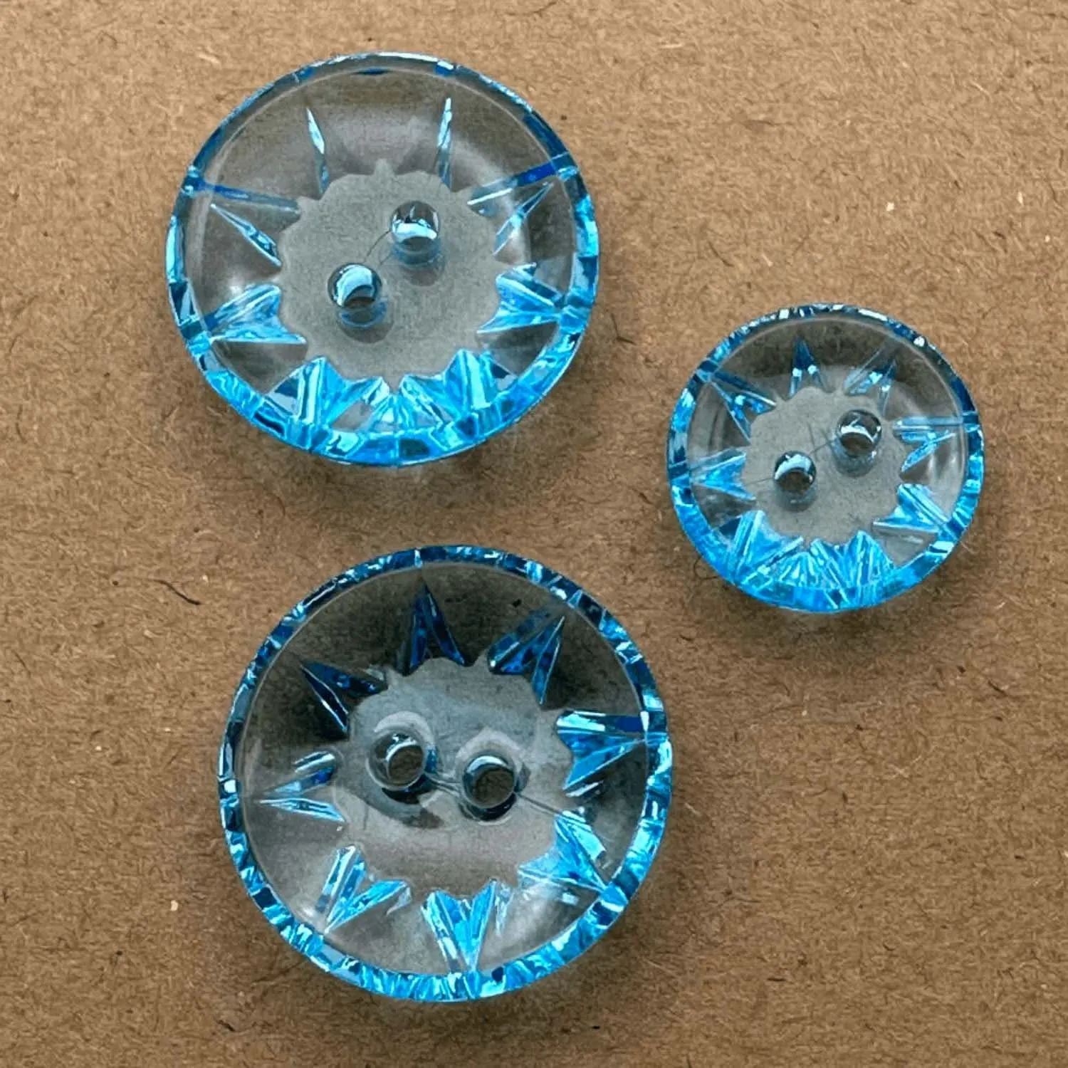 Round Clear Star Pattern 2 Hole Button